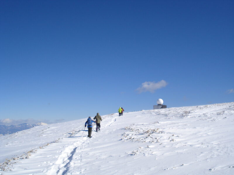 車山高原風景冬トレッキング