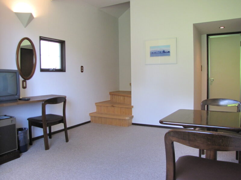 メゾネットタイプ階段